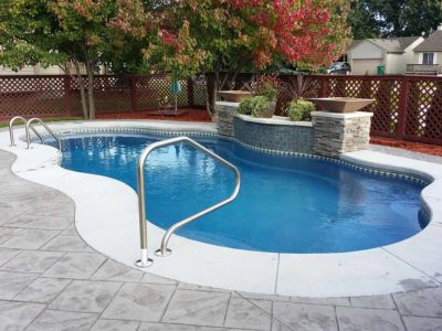 Laguna 14' x 30' Model Pool | Latham Pool