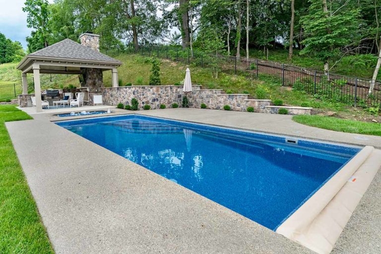 14' x 30' Olympia 14 Model Pool | Latham Pool