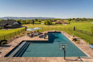 vinyl liner pool in Tennessee backyard with custom shape