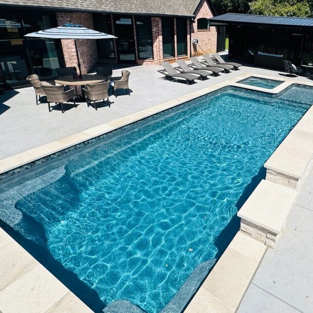 Astoria Fiberglass | Photo courtesy of Metroplex Pools