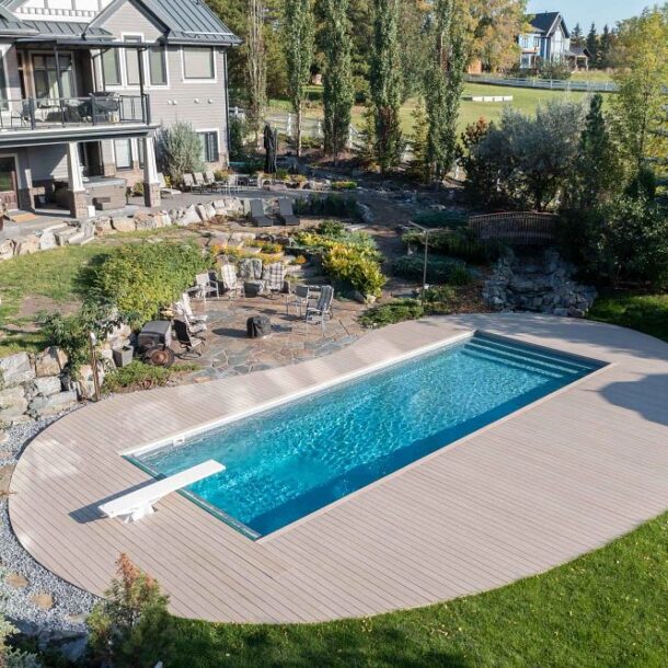 Monaco Fiberglass in Shale Gray | Photo Courtesy of Park Pools, CA